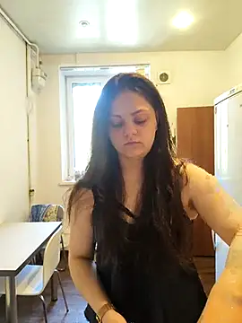 Snapshot of _Mikky_lil_ chatting on April 22, 2026, 8:06 am Mikky lil online show from April 22, 2026, 8:06 am