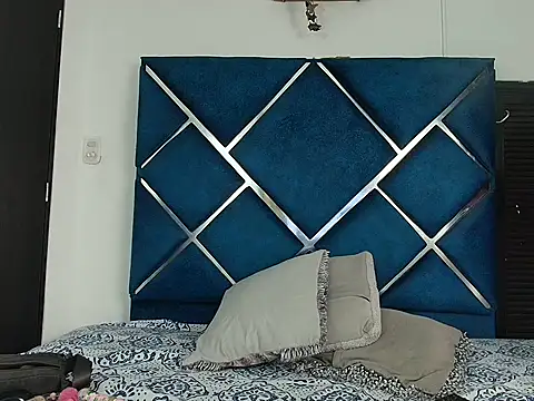 EdwinBoys online show from April 16, 2026, 1:01 pm