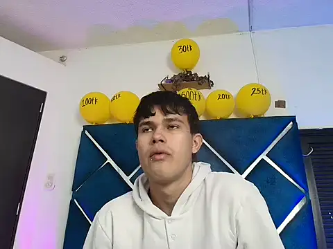 EdwinBoys online show from April 27, 2026, 1:09 pm