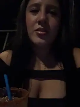 Miacoquet online show from April 19, 2026, 3:50 am