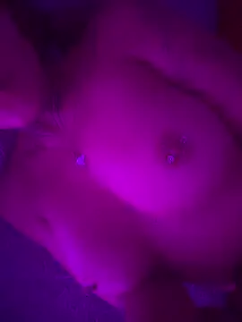 Violeta queen1 online show from June 23, 2026, 3:37 am