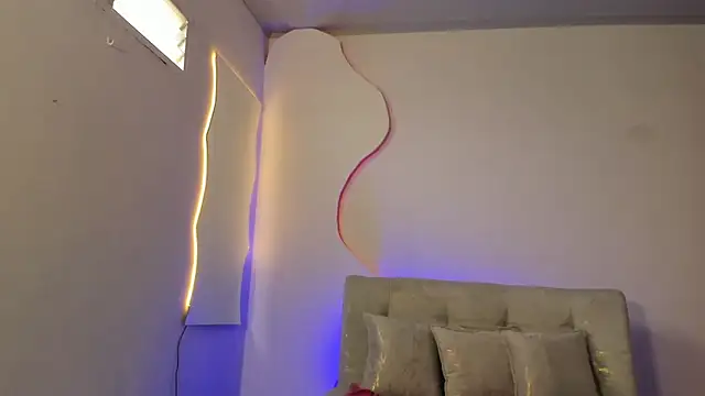 Aohomlester  online show from April 15, 2026, 7:58 pm