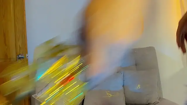 Aohomlester  online show from April 18, 2026, 1:59 pm