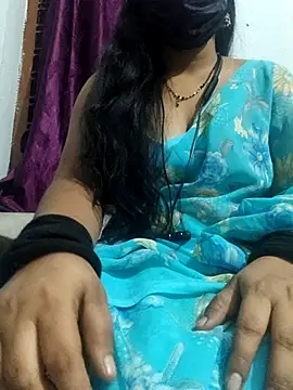 sweetylove01 online show from June 9, 2026, 5:57 pm