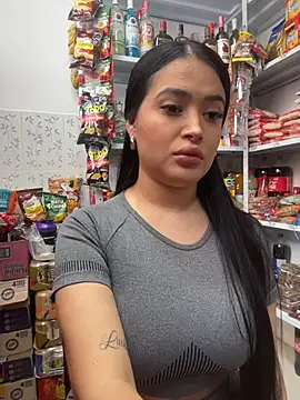 Sara fun online show from December 15, 2025, 4:22 pm