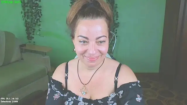 Zoe Zephyr online show from June 15, 2026, 5:42 am