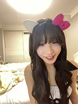 Xiaoyu0012 online show from May 5, 2026, 2:25 pm