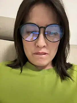 Faye-baby online show from May 7, 2026, 3:17 pm