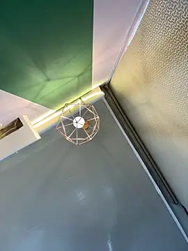 LilithJones   online show from April 17, 2026, 11:46 am