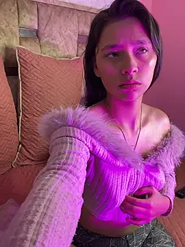 Zoe pink14 online show from April 18, 2026, 7:07 pm