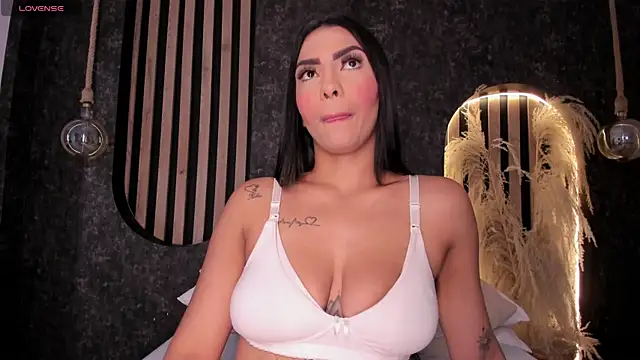 MelissaSaenzgh  online show from April 29, 2026, 3:32 am