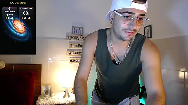 andders  online show from May 19, 2026, 1:56 am