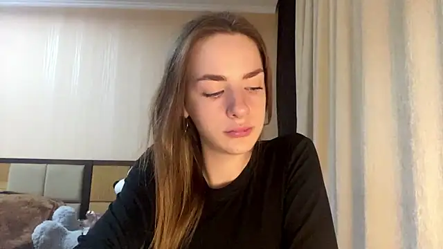 Snapshot of selianderol chatting on July 8, 2026, 7:24 am selianderol online show from July 8, 2026, 7:24 am