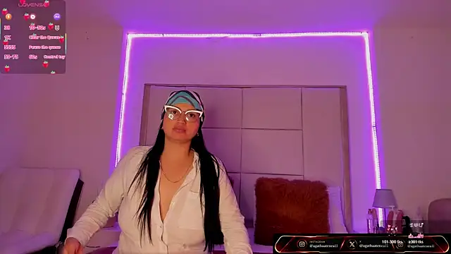 Snapshot of Agatha_Atenea11 chatting on May 1, 2026, 2:27 am Agatha Atenea11 online show from May 1, 2026, 2:27 am