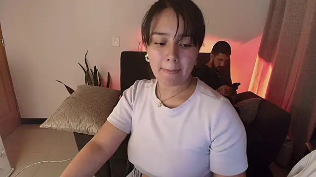 Snapshot of Alyssa_and_DAngelo chatting on May 17, 2026, 1:47 am Alyssa and DAngelo online show from May 17, 2026, 1:47 am