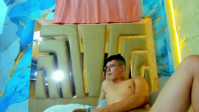 carlos vegaa online show from April 18, 2026, 7:07 pm