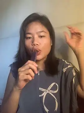 Haniichan online show from May 21, 2026, 1:23 am