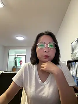 lisha521 online show from June 1, 2026, 12:45 am