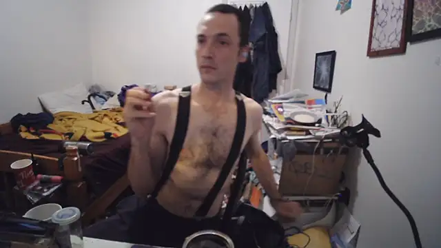 JohnnyMoves online show from July 10, 2026, 1:43 am