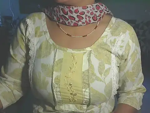 Snapshot of Hotty_Bhabhi1 chatting on May 8, 2026, 5:46 am Hotty Bhabhi1 online show from May 8, 2026, 5:46 am