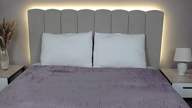 Snapshot of MarliinNova chatting on June 28, 2026, 4:18 am MarliinNova online show from June 28, 2026, 4:18 am