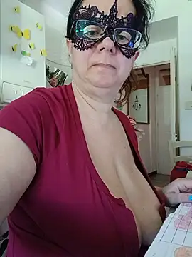 Snapshot of CasalingaEccitata chatting on July 7, 2026, 7:56 am CasalingaEccitata online show from July 7, 2026, 7:56 am