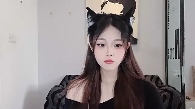 Snapshot of KiKi-011 chatting on June 19, 2026, 5:01 am KiKi-011 online show from June 19, 2026, 5:01 am