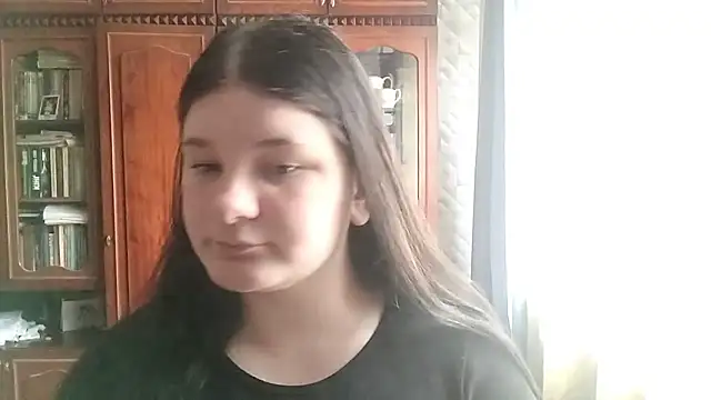 Snapshot of BeatriceMolands chatting on May 19, 2026, 1:39 pm BeatriceMolands online show from May 19, 2026, 1:39 pm