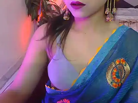 Snapshot of bold-fareen chatting on June 23, 2026, 5:33 pm bold-fareen online show from June 23, 2026, 5:33 pm