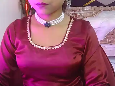 Snapshot of bold-fareen chatting on July 14, 2026, 10:59 pm bold-fareen online show from July 14, 2026, 10:59 pm