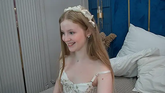 Snapshot of LilianHowards chatting on June 21, 2026, 9:56 am LilianHowards online show from June 21, 2026, 9:56 am