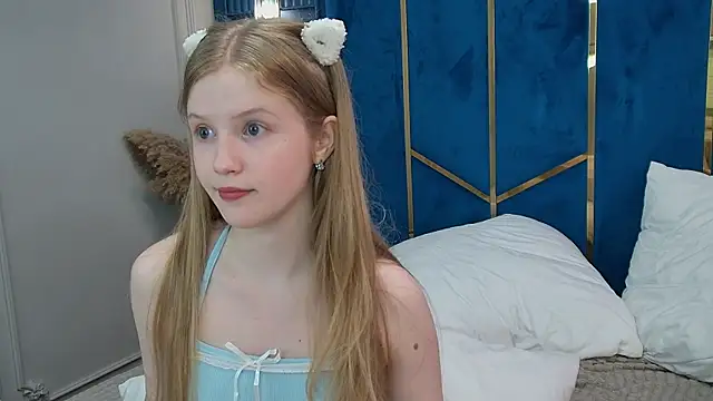 Snapshot of LilianHowards chatting on June 22, 2026, 10:34 am LilianHowards online show from June 22, 2026, 10:34 am