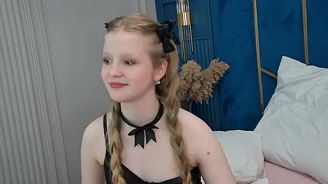 Snapshot of LilianHowards chatting on June 27, 2026, 12:22 pm LilianHowards online show from June 27, 2026, 12:22 pm