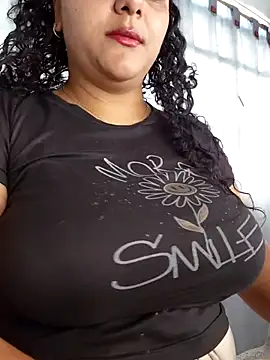 Snapshot of manuboobss chatting on May 17, 2026, 5:42 pm manuboobss online show from May 17, 2026, 5:42 pm