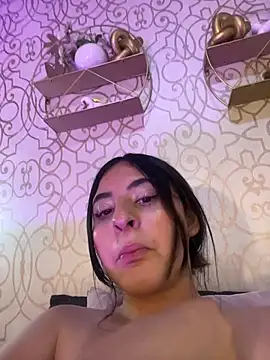 Snapshot of Maggiee_1 chatting on June 11, 2026, 2:53 am Maggiee 1 online show from June 11, 2026, 2:53 am