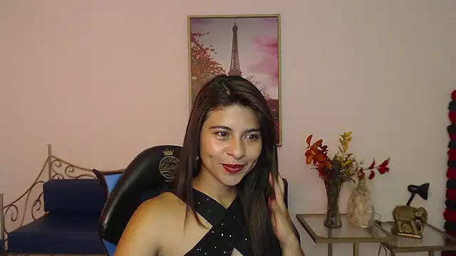 Lady isabella  online show from May 26, 2026, 1:18 pm