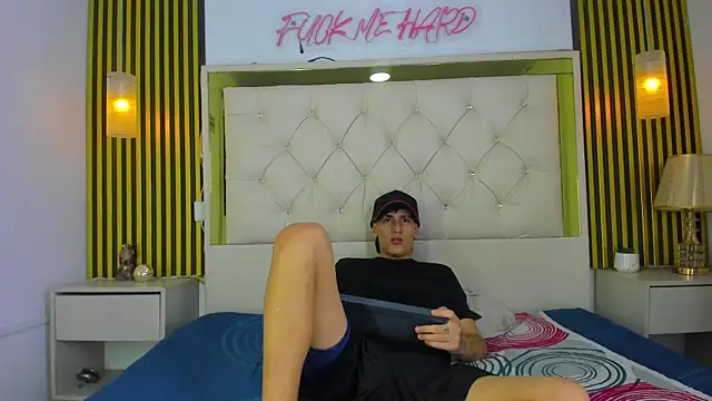Snapshot of Just18Jake_ chatting on May 25, 2026, 12:49 am Just18Jake online show from May 25, 2026, 12:49 am
