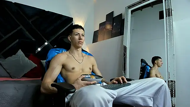 OliverThompsonJS online show from June 3, 2026, 3:53 am