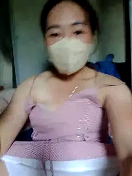 Snapshot of Tieuthu2 chatting on June 7, 2026, 12:37 am Tieuthu2 online show from June 7, 2026, 12:37 am