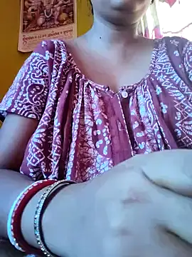 Snapshot of Simupaul001 chatting on May 7, 2026, 9:14 am Simupaul001 online show from May 7, 2026, 9:14 am