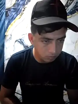 Ojosclaros1 online show from April 19, 2026, 11:53 am