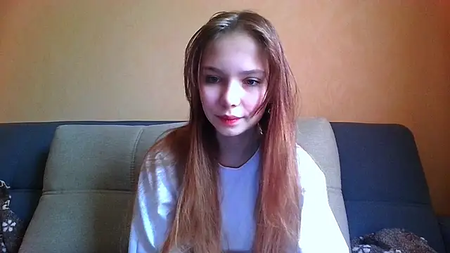 Snapshot of Princess_Mira chatting on May 14, 2026, 8:43 am Princess Mira online show from May 14, 2026, 8:43 am