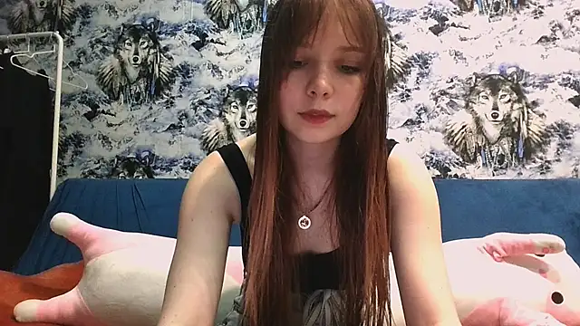 Snapshot of Princess_Mira chatting on June 21, 2026, 5:04 pm Princess Mira online show from June 21, 2026, 5:04 pm