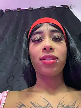 Snapshot of Zaabrina_20 chatting on May 23, 2026, 1:33 am Zaabrina 20 online show from May 23, 2026, 1:33 am