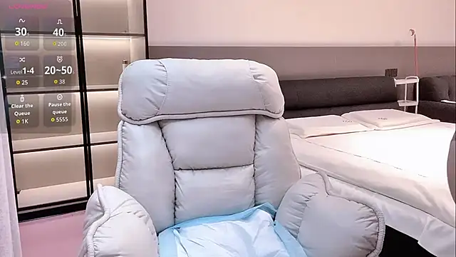 Snapshot of wenwen-mm chatting on July 4, 2026, 2:45 pm wenwen-mm online show from July 4, 2026, 2:45 pm