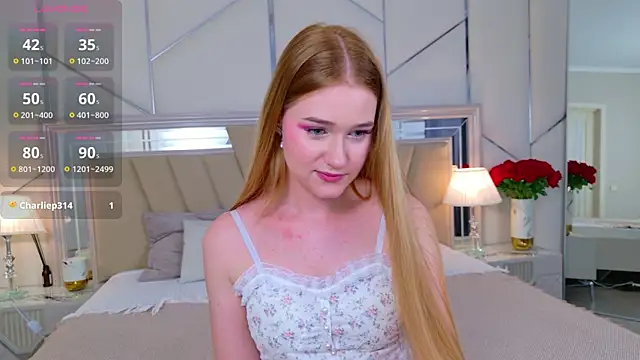 Snapshot of EmmiliRosse chatting on June 5, 2026, 5:07 pm EmmiliRosse online show from June 5, 2026, 5:07 pm