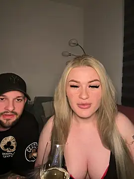 SexyCouple1910 online show from April 20, 2026, 6:20 pm