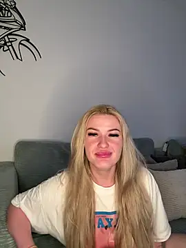 SexyCouple1910 online show from July 28, 2026, 4:41 am