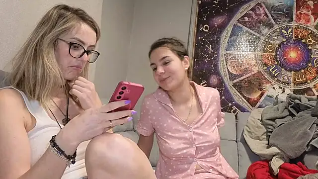 yara4u online show from April 21, 2026, 9:39 pm