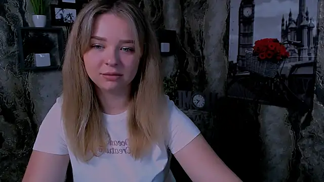 NicoleAura online show from May 26, 2026, 7:59 am